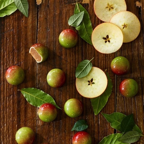 6. Karamel dolgulu, elma çikolatalar! 🍫🍏😳