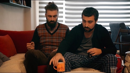 Kahvesiz Ayılamayanlar vs Çaysız Yapamayanlar