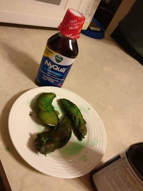 12. Полить еду сиропом от простуды?