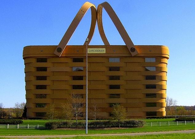 4. The Basket Building (Ohio, USA)