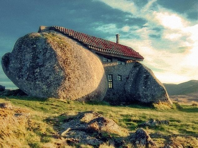 31. Stone House (GuimarÃ£es, Portugal)