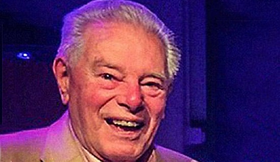 Tedavilerine Kendi Spermiyle Katkı Yaparak 19'dan Fazla Çocuğu Olan Tüp Bebek Doktoru: Jan Karbaat