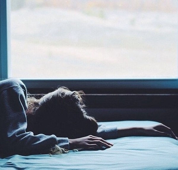 14. Иногда полезно помолчать, чтобы тебя услышали. И исчезнуть, чтобы тебя заметили.