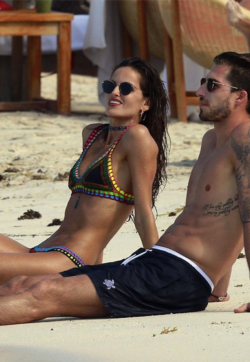 Bikini idolümüz ise Izabel Goulart! Plajlarda bakışları üzerimize çekmeye hazırız...