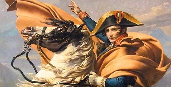 Fransa'ya önderlik eden Napolyon Bonapart, Avrupa'yı derinden etkilemesinin yanı sıra girdiği savaşlardan birçoğunu da kazanmış bir komutandır.