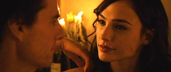 13. Она играла с Томом Крузом и Камерон Диас в фильме «Рыцарь дня»