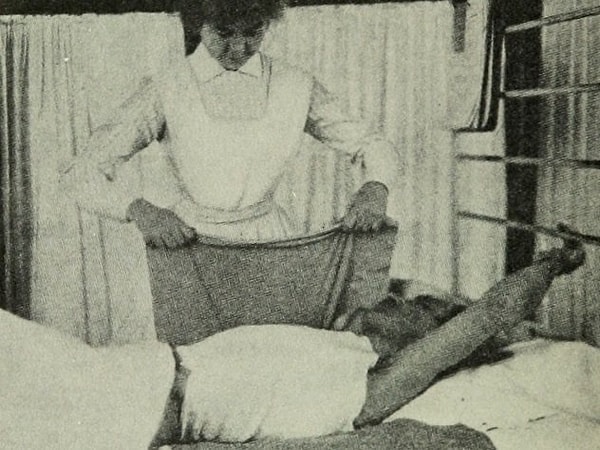 6. В зависимости от серьезности отклонений, больного держали в воде часами или сутками