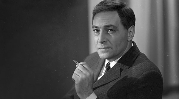 10. Вячеслав Тихонов хотел сыграть Гошу, но ему предлагали роль Владимира.