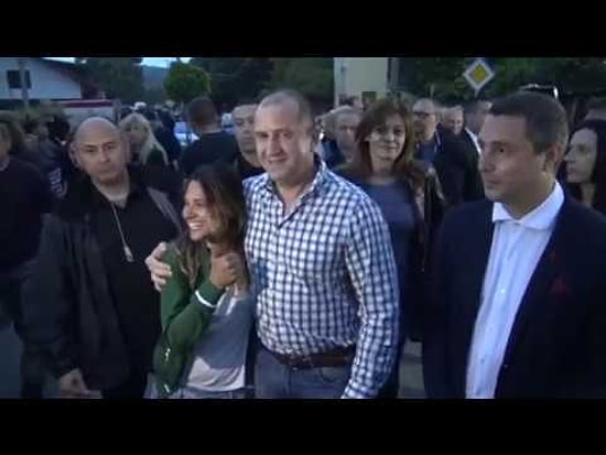 Туристка президенту Болгарии: "Почему ты такой важный? Все тебя фотографируют!"