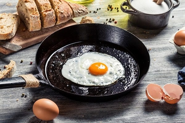 5. Настало время яичницы. Какую предпочитаете вы? 🍳