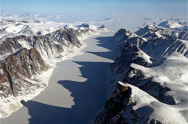 11. Baffin Adası fiyordu, Kanada