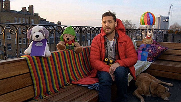 Bu yılın başlarında, çocuklar için hazırladığı uyku vakti videosunda da Woody'i görmüştük.