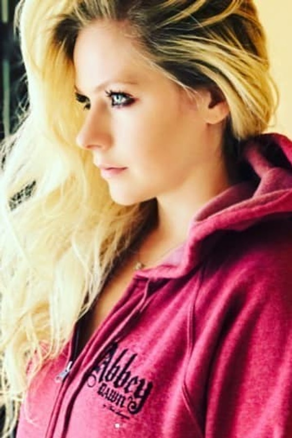 13. Аврил Лавин