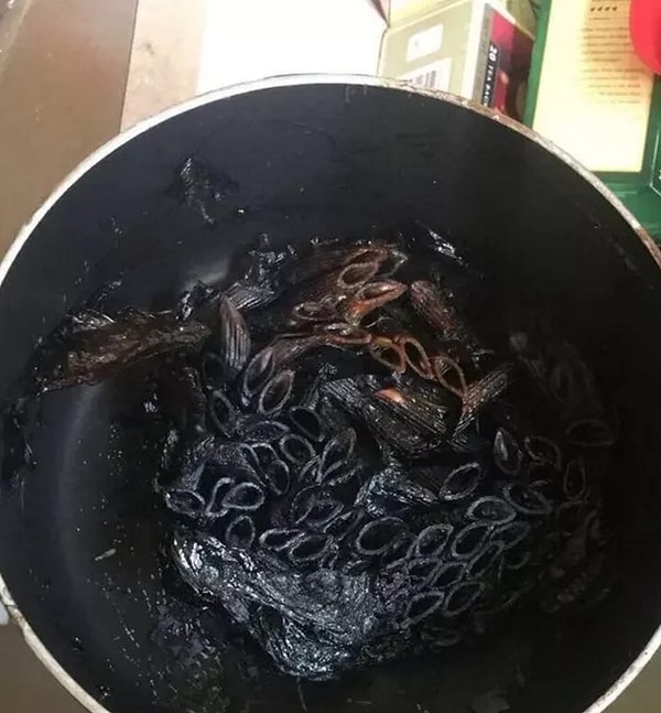 3. Почему-то именно макаронам не везет особенно