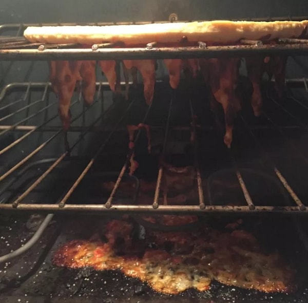 7. Зачем нужен противень? И так сойдет! 🍕