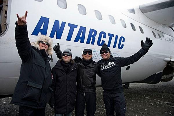 4. Metallica, Antarktika'da konser veren ilk müzik grubudur.