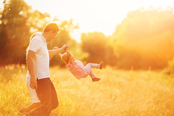 17. Хорошие отношения как вино - с годами становятся только лучше.