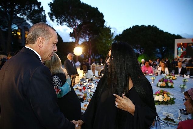 16. Bülent Ersoy