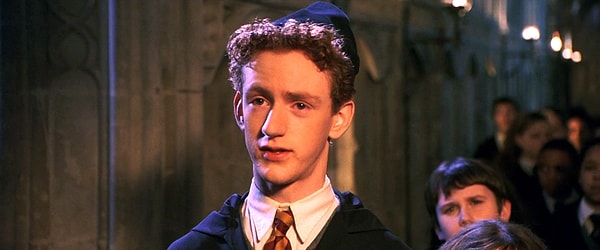 10. Кому Перси Уизли писал письма все лето?