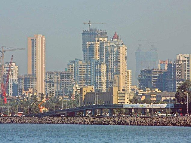 19. Hindistan Mumbai'de 2,484 yüksek bina bulunuyor ve bunlar 621 kilometrekarelik bir alanda yer alıyor.