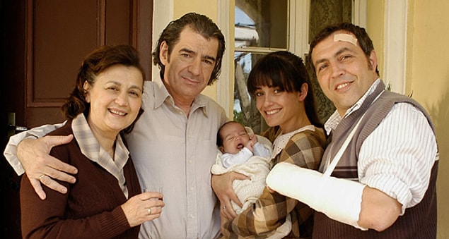 1. Koca Dünyada Kurtuluş Pusuda (2008)