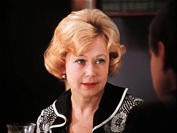 8. История с письмами Ольги Рыжовой взята из реальной жизни, прототипами стали кинематографисты, имена которых так и не были названы.