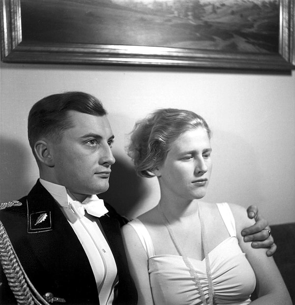 1. Женщины должны были быть истинными арийками