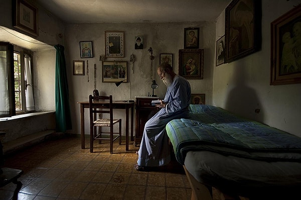 13. Жить на вершине столпа не так-то просто!