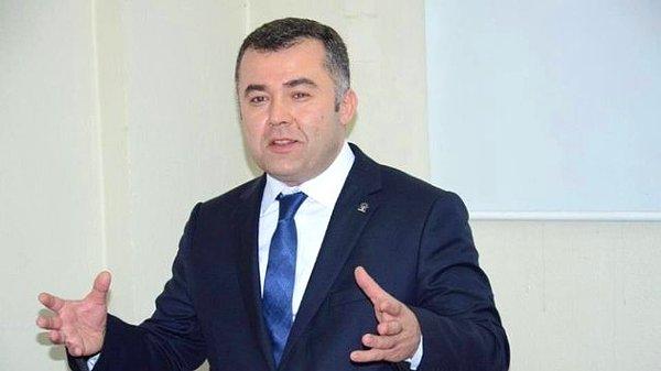 Öte yandan AK Parti Düzce İl Başkanı Hikmet Keskin, dün konuyla ilgili yaptığı yazılı açıklamada Aybek'in Gençlik Kolları yönetim kurulu üyeliğinden istifasının istendiğini duyurmuştu.