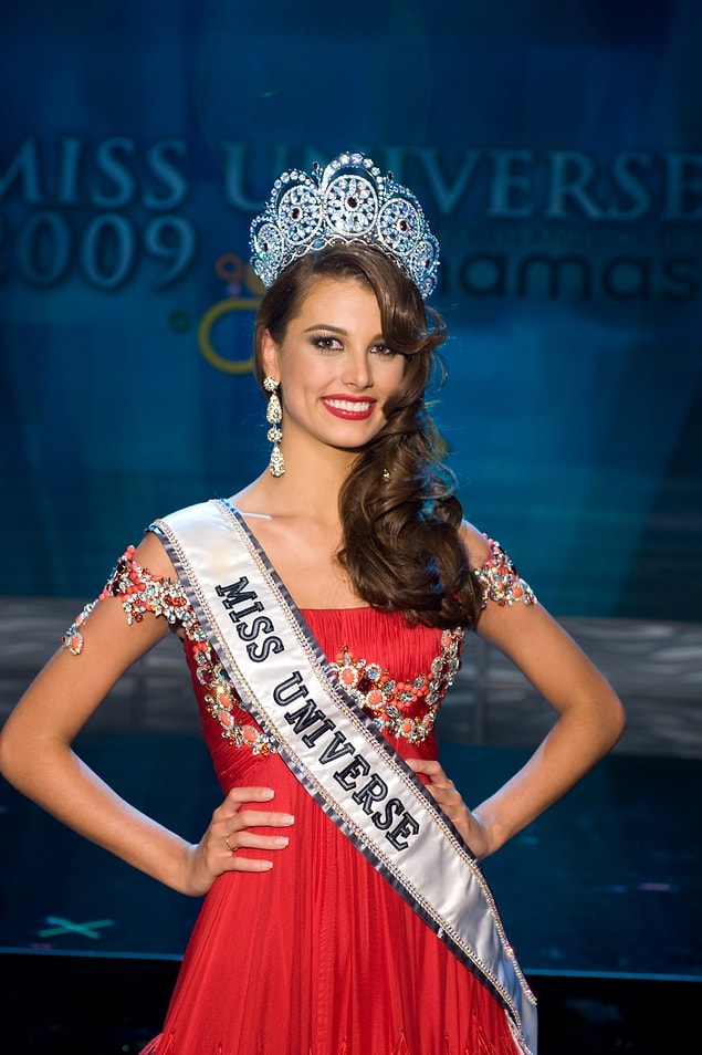 Stefania Fernandez, 2009 Kainat Güzeli!
