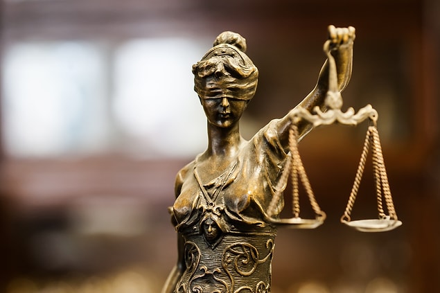'Demokrasiyi ve hukukun üstünlüğünü yeniden tesis etmeliyiz'