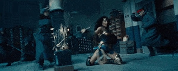 4. Ведь это очень острый меч и не даром его назвали "Убийца богов"!