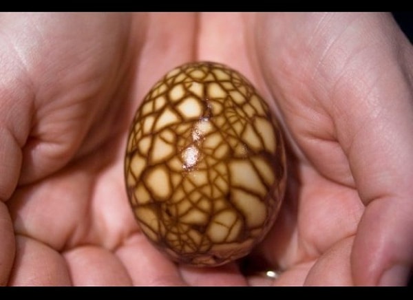 7. Древние китайцы ели яйца, сваренные в детской моче.