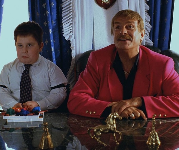 11. Малиновые пиджаки