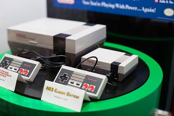 Oyun çevrelerinde New York menşeli şirketin Nintento NES'in yakaladığı nostaljik havayı yakalamayı arzu ettiği konuşuluyor.