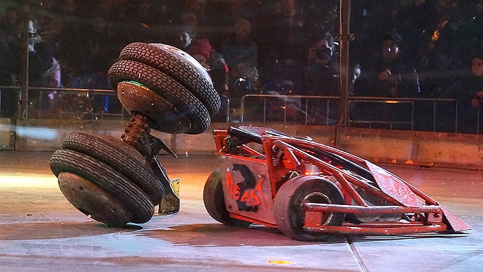 En Kısa Sürede Türkiye'ye Gelmesi Gereken Robot Savaşlarından Mükemmel Görüntüler