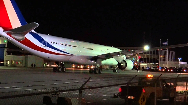 Francois Hollande Airbus A330-200. Değeri: 270 milyon dolar.