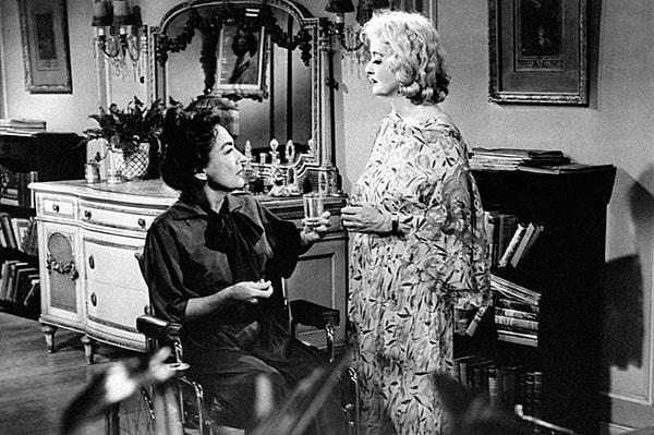 8. Biraz da geçmişe gidelim! Joan Crawford ve Bette Davis