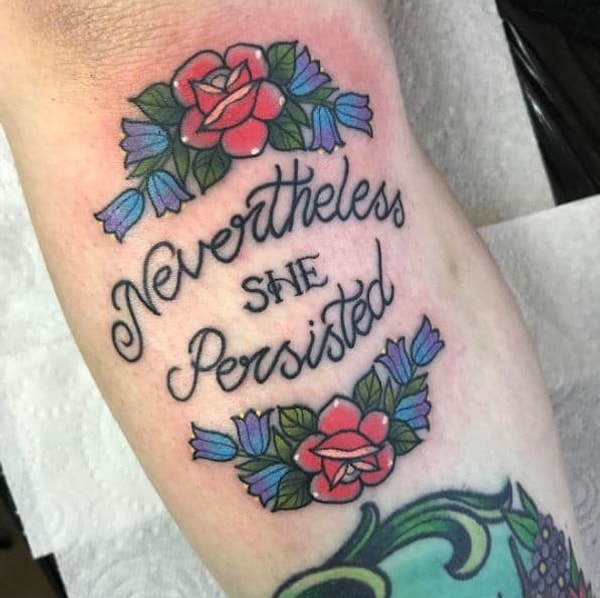 15. Любая татуировка со словами "Тем не менее она настаивала на своём" прекрасна: