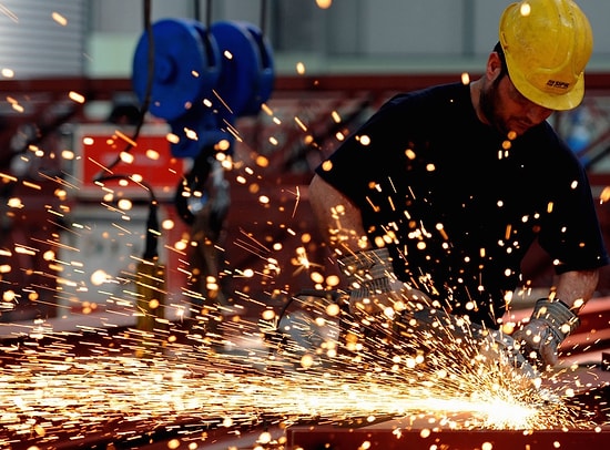 Çok Şey Değişecek: Meclis, Hafta Tatili Kanunu'nu Kaldırıyor