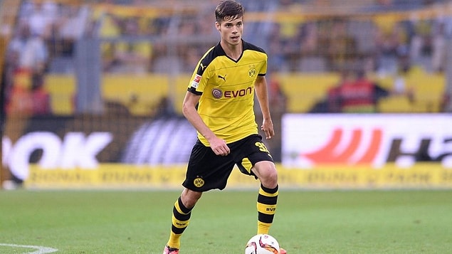 15. Julian Weigl