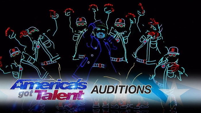 Amerika Yetenek Yarışmasında Muhteşem Işık Dansı Gösterisi