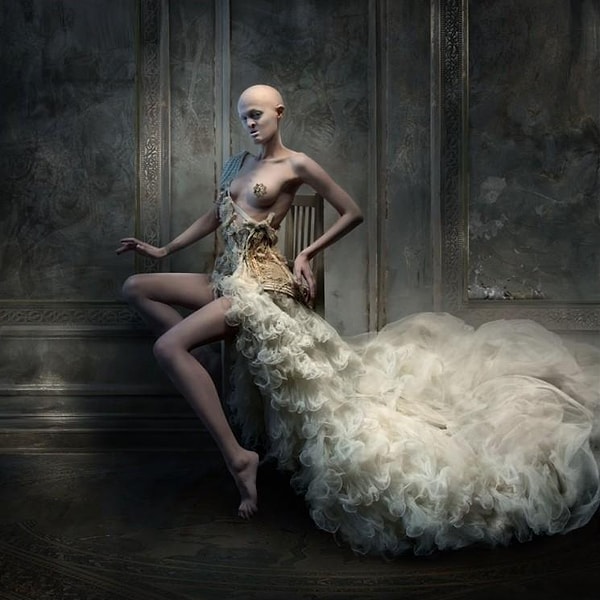 14. "Чем дольше я работаю фотомоделью, тем лучше понимаю, что делаю это не только для себя..."