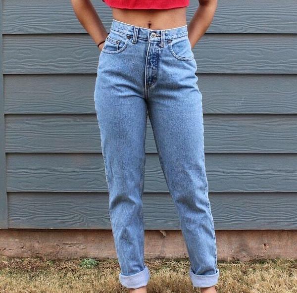 1. Kadın vücudunu iğrenç gösterdiklerini söyledikleri 'mom jeans trendi' de erkekler tarafından nefretle karşılanıyor!