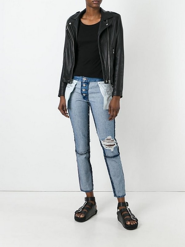 1. Итак, сейчас, если вы вдруг надели вещь шиворот-навыворот, вам не стоит бежать в ближайший общественный туалет, чтобы исправить эту досадную оплошность. Многие дизайнеры специально шьют вещи, предназначенные для носки таким нестандартным образом.