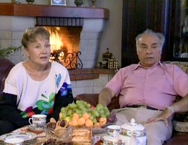 11. У Надежды Румянцевой нет своих детей, но она помогала воспитывать дочь своего мужа от первого брака.