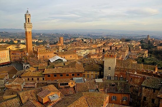 Muhteşem Atmosferiyle Sizi Büyüleyecek Olan Sırlar ve Masallar Şehri: Siena