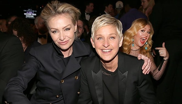 2. Эллен Дедженерес и Порша Де Росси (ах да, ещё же Келли Кларксон)