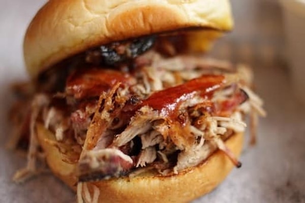 1. Ммм... Вот фото бургера с БОЛЬШИМ количеством мяса: