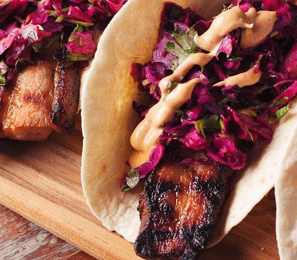 7. А это мясо, скромно показывающееся из тако. Привет, дружок! ✋